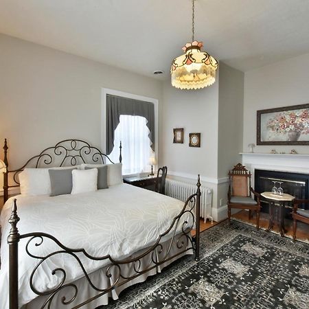 Brockamour Manor Bed And Breakfast Niagara-on-the-Lake Luaran gambar