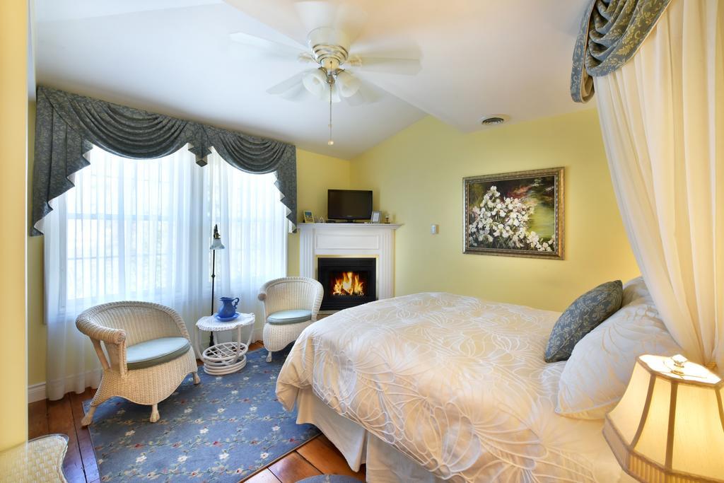 Brockamour Manor Bed And Breakfast Niagara-on-the-Lake Luaran gambar