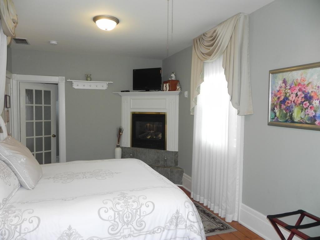 Brockamour Manor Bed And Breakfast Niagara-on-the-Lake Luaran gambar