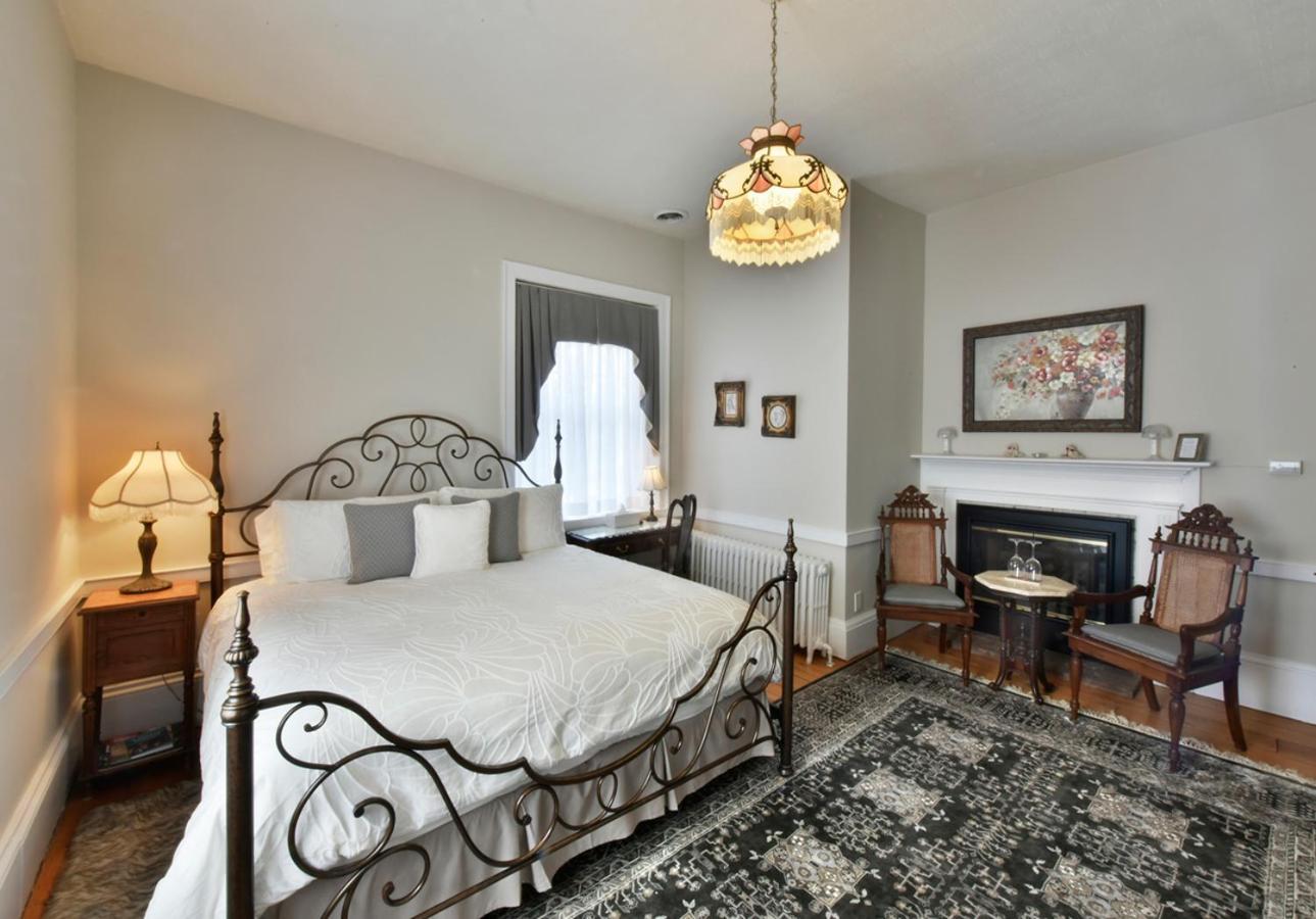 Brockamour Manor Bed And Breakfast Niagara-on-the-Lake Luaran gambar